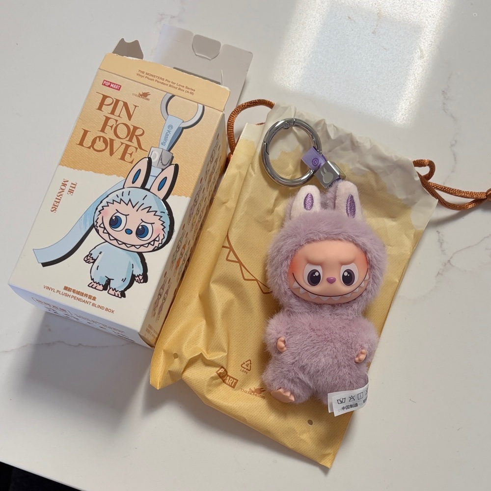 Pin for love mini labubu M